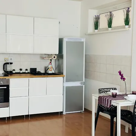 After Two Apartamento *