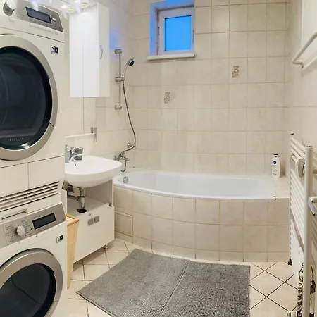 After Two 브라티슬라바